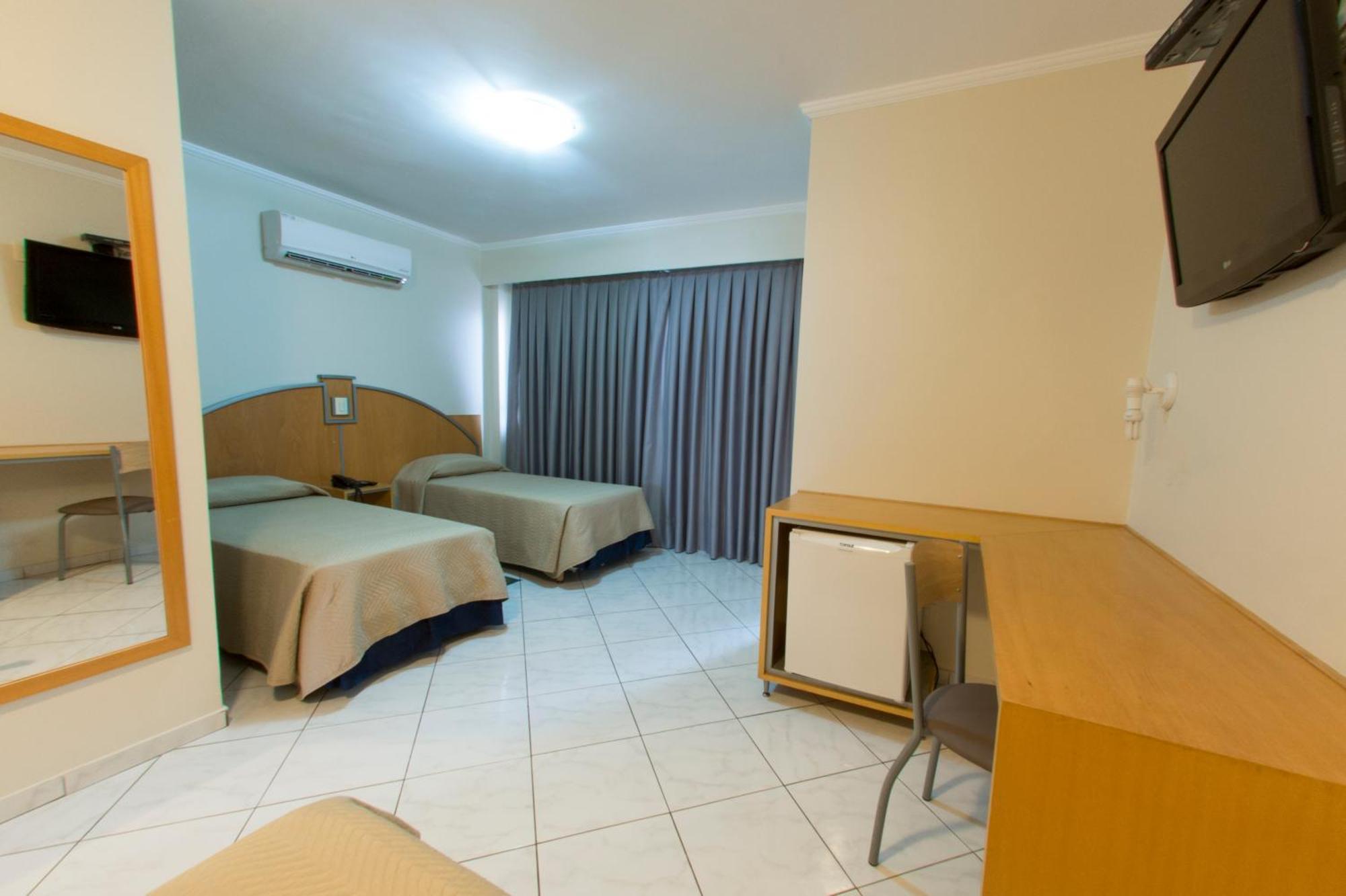 Estoril Hotel Marília Rum bild