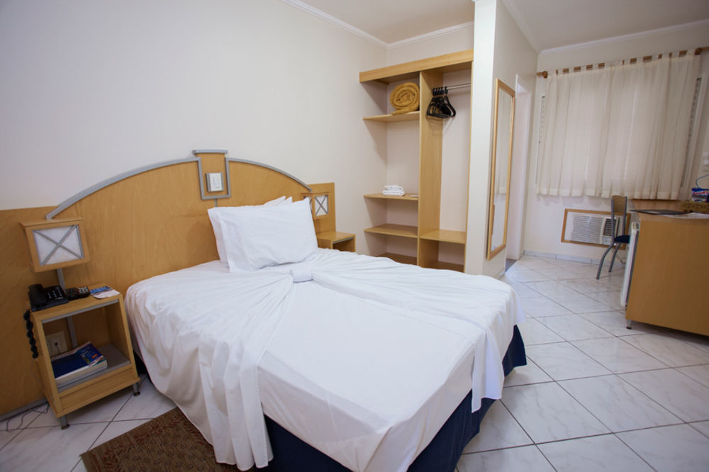Estoril Hotel Marília Exteriör bild